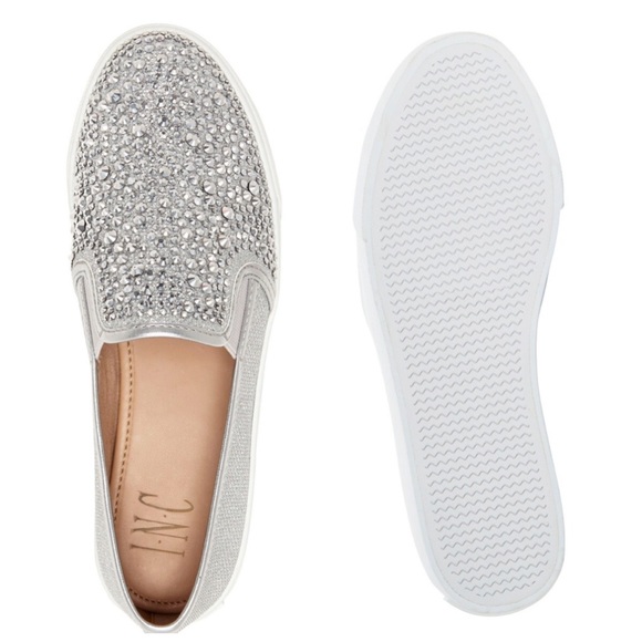 🎊HP🎊🆕RESTOCKED-Sammie Silver Slip On Sneakers - Picture 2 of 4